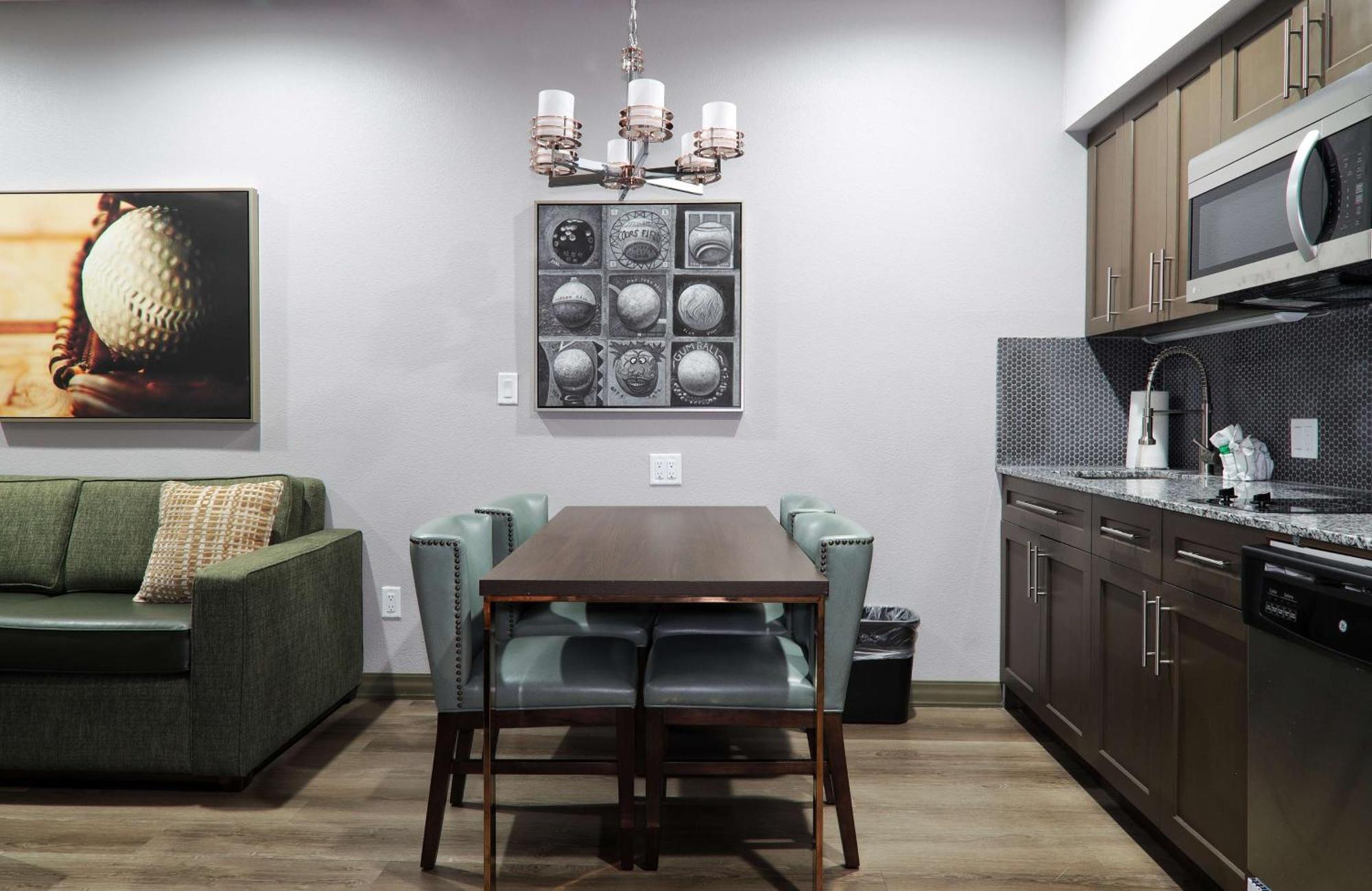 Hotel Manhattan, BW Signature Collection New Caney Buitenkant foto